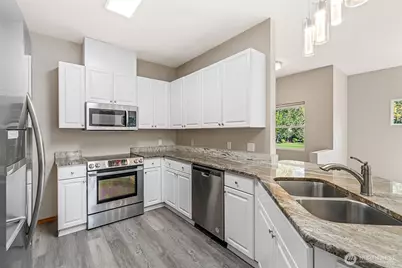 17610 134th Lane SE, Renton, WA 98058 - Photo 8