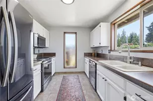 102 Sherwood Ln, Castle Rock, WA 98611 - Photo 10