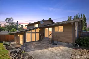 102 Sherwood Ln, Castle Rock, WA 98611 - Photo 4