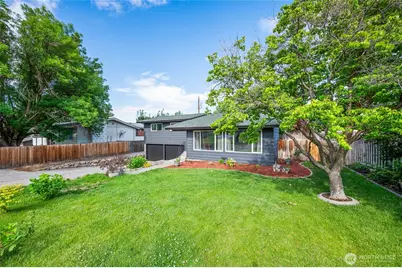 1127 S Miller Street, Wenatchee, WA 98801 - Photo 1