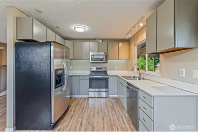 1127 S Miller Street, Wenatchee, WA 98801 - Photo 6