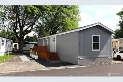 1060 N Wenas Road #9, Selah, WA 98942 - Photo 1