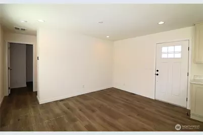 1060 N Wenas Road #9, Selah, WA 98942 - Photo 12