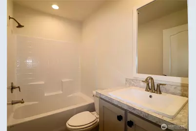 1060 N Wenas Road #9, Selah, WA 98942 - Photo 18