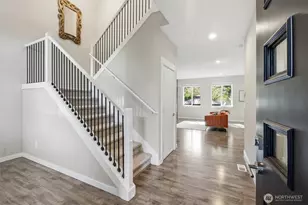 12102 10th Dr SE, Everett, WA 98208 - Photo 4