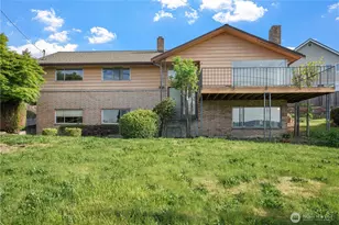 8626 S 134th St, Seattle, WA 98178 - Photo 2