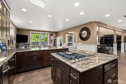 3512 197th Avenue Ct E, Lake Tapps, WA 98391 - Photo 10