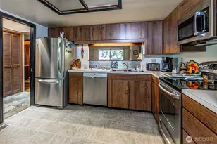 1372 Bel Air Rd, Tacoma, WA 98406 - Photo 8