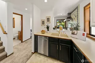 3834 NE 86th St, Seattle, WA 98115 - Photo 8