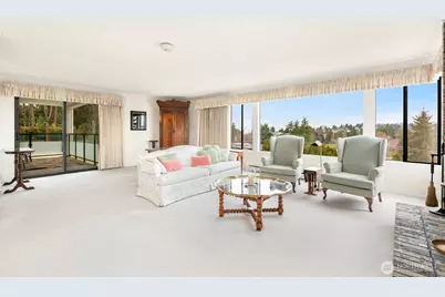 3113 W Harley Street #3115, Seattle, WA 98199 - Photo 6