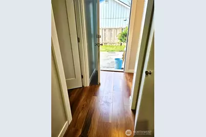 15716 46th Avenue E, Tacoma, WA 98446 - Photo 8