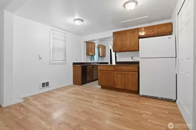 3706 W Arsenal, Bremerton, WA 98312 - Photo 16