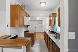 3706 W Arsenal, Bremerton, WA 98312 - Photo 14