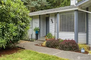 10525 10527 24th Street Ct E, Edgewood, WA 98372 - Photo 2