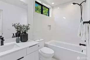 8750 13th Ave NW, Seattle, WA 98117 - Photo 24