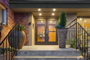 330 W Olympic Pl, Seattle, WA 98119 - Photo 18