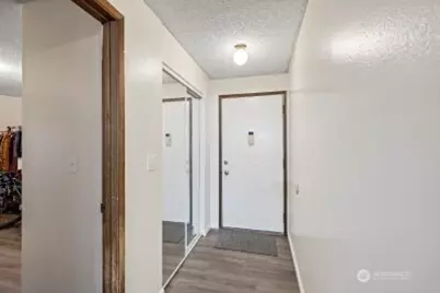 210 N 15th Street, Mount Vernon, WA 98273 - Photo 8
