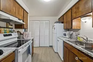 210 N 15th St, Mount Vernon, WA 98273 - Photo 4