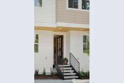 11812 NE 103rd Place, Kirkland, WA 98033 - Photo 2