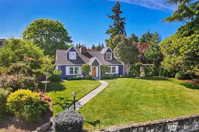 6605 57th Avenue NE, Seattle, WA 98115 - Photo 1