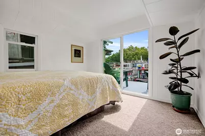 2143 N Northlake Way #11, Seattle, WA 98103 - Photo 14