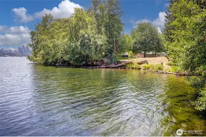 2143 N Northlake Way #11, Seattle, WA 98103 - Photo 26