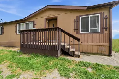22815 436th Avenue SE, Enumclaw, WA 98022 - Photo 2