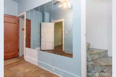 2214 N 60th Street, Seattle, WA 98103 - Photo 12