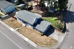 983 NE Oleary St, Oak Harbor, WA 98277 - Photo 2