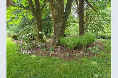 98 W Wishkah, Aberdeen, WA 98520 - Photo 34