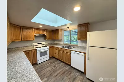 1615 154th Street E, Tacoma, WA 98445 - Photo 2
