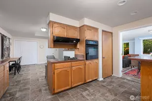 124 Crestwood Dr SW, Lakewood, WA 98498 - Photo 10