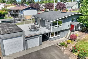 2200 NE 24th St, Renton, WA 98056 - Photo 2