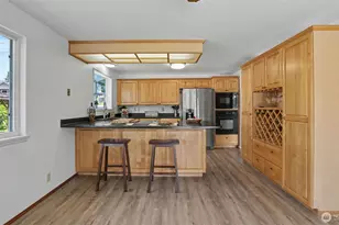 2200 NE 24th St, Renton, WA 98056 - Photo 6
