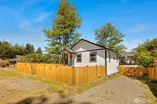 11558 Fremont Ave N, Seattle, WA 98133 - Photo 22