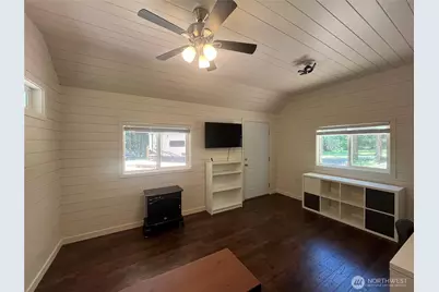 212 N Mt Jupiter Dr, Hoodsport, WA 98548 - Photo 6