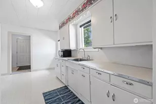 706 3rd St SW, Puyallup, WA 98371 - Photo 12
