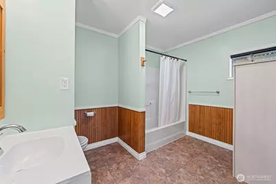 706 3rd Street SW, Puyallup, WA 98371 - Photo 18