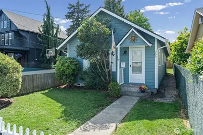706 3rd Street SW, Puyallup, WA 98371 - Photo 2