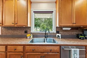 60 N Green Pl, East Wenatchee, WA 98802 - Photo 8