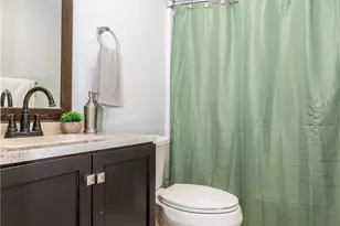12517 NE 23rd Pl, Bellevue, WA 98005 - Photo 26