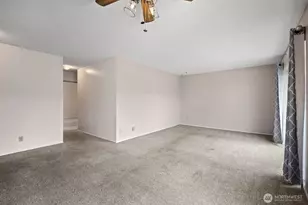 1425 S Puget Dr, Renton, WA 98055 - Photo 4