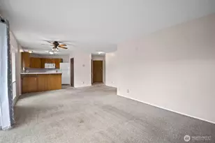 1425 S Puget Dr, Renton, WA 98055 - Photo 6