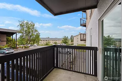 1425 S Puget Drive #117, Renton, WA 98055 - Photo 24
