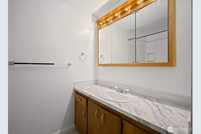 1425 S Puget Drive #117, Renton, WA 98055 - Photo 14