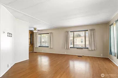 225 NE Ernst Street #93, Oak Harbor, WA 98277 - Photo 6