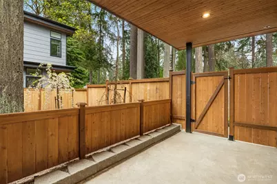 12710 NE 72nd Street, Kirkland, WA 98033 - Photo 34
