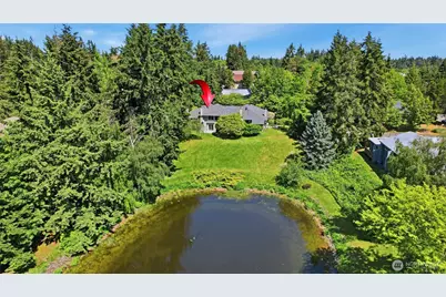 1041 Ihland Place NE, Bainbridge Island, WA 98110 - Photo 32