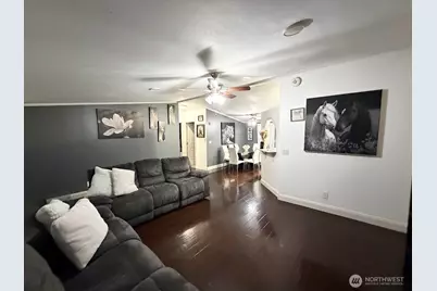 607 37th Street SE #105, Auburn, WA 98002 - Photo 8
