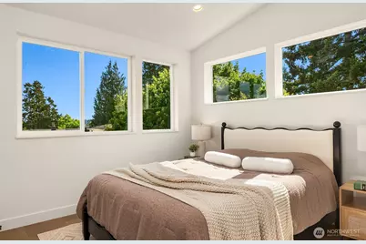 2836 NW 73rd Street #B, Seattle, WA 98117 - Photo 16